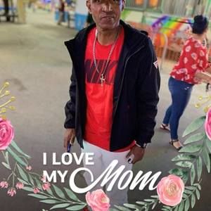 Meet your Posher, Dennis